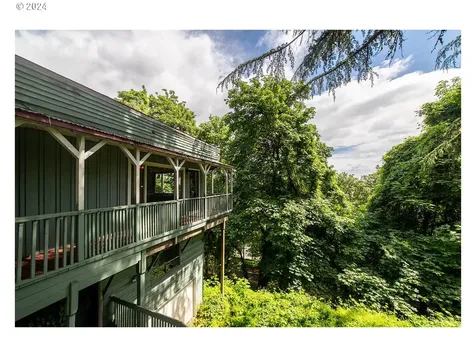 8767 Nw Springville Road Portland OR 97231
