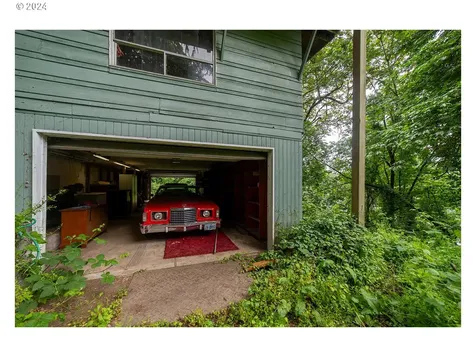 8767 Nw Springville Road Portland OR 97231
