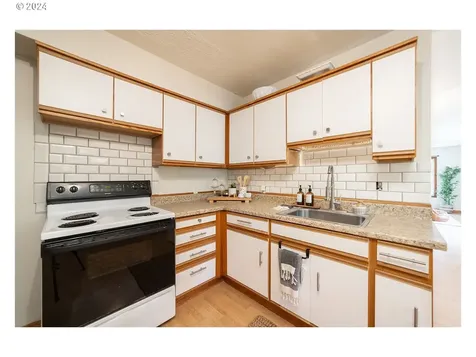 8767 Nw Springville Road Portland OR 97231