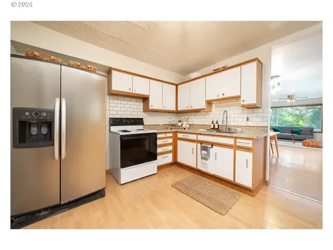 8767 Nw Springville Road Portland OR 97231