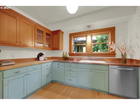 888 W 8th Avenue Eugene OR 97402