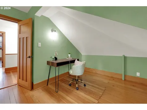 888 W 8th Avenue Eugene OR 97402