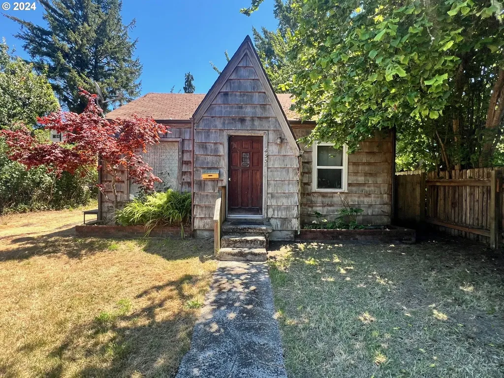 455 N Marple Street Coos Bay OR 97420