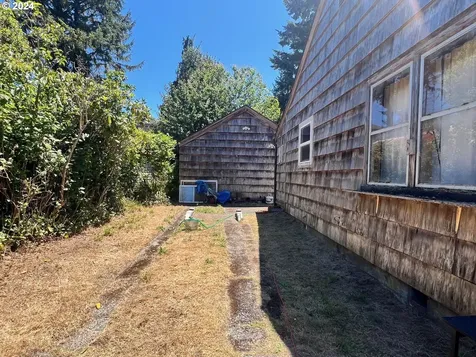 455 N Marple Street Coos Bay OR 97420