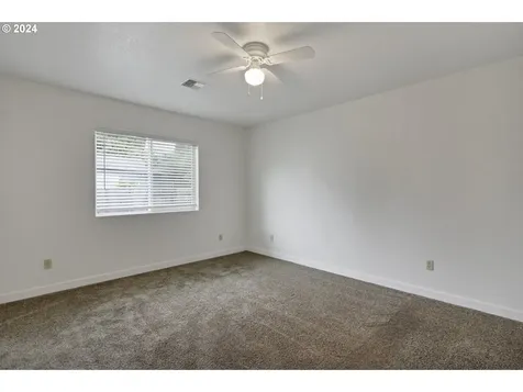 814 18th Avenue Sweet Home OR 97386