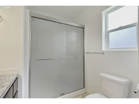 814 18th Avenue Sweet Home OR 97386