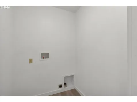 814 18th Avenue Sweet Home OR 97386