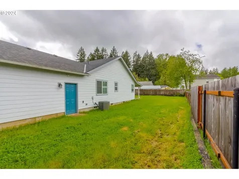 814 18th Avenue Sweet Home OR 97386