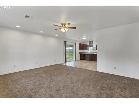 814 18th Avenue Sweet Home OR 97386