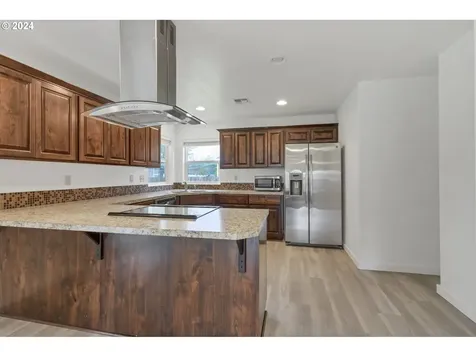 814 18th Avenue Sweet Home OR 97386