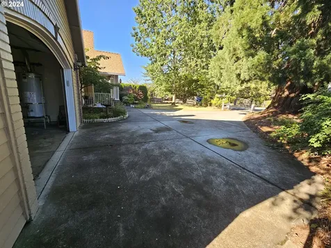 1125 Ne 157th Avenue Portland OR 97230