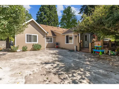 1125 Ne 157th Avenue Portland OR 97230