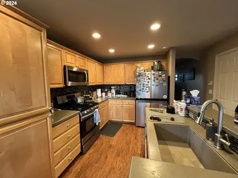 6010 NE Kettering Street Hillsboro OR 97124