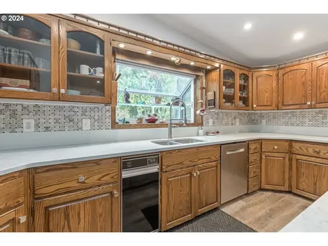 54638 Reid Road Scappoose OR 97056