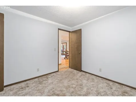 54638 Reid Road Scappoose OR 97056