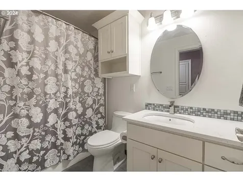 2675 Skopil Avenue S Salem OR 97302