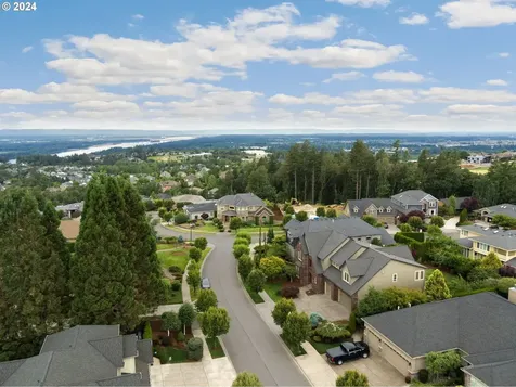 2825 Nw 12th Avenue Camas WA 98607