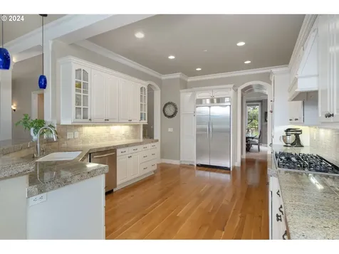 2825 Nw 12th Avenue Camas WA 98607