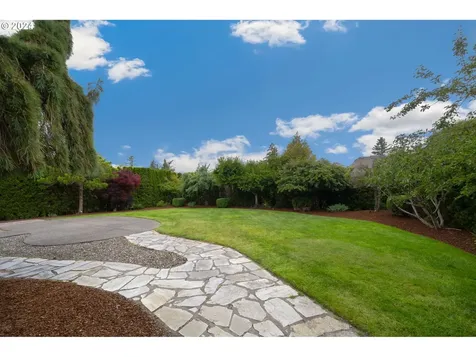 2825 Nw 12th Avenue Camas WA 98607