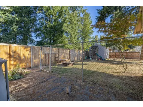 818 Howard Jordan Loop Dayton OR 97114