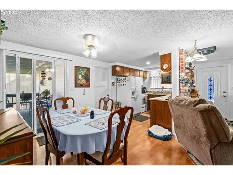 1550 W 11th Avenue Junction City OR 97448