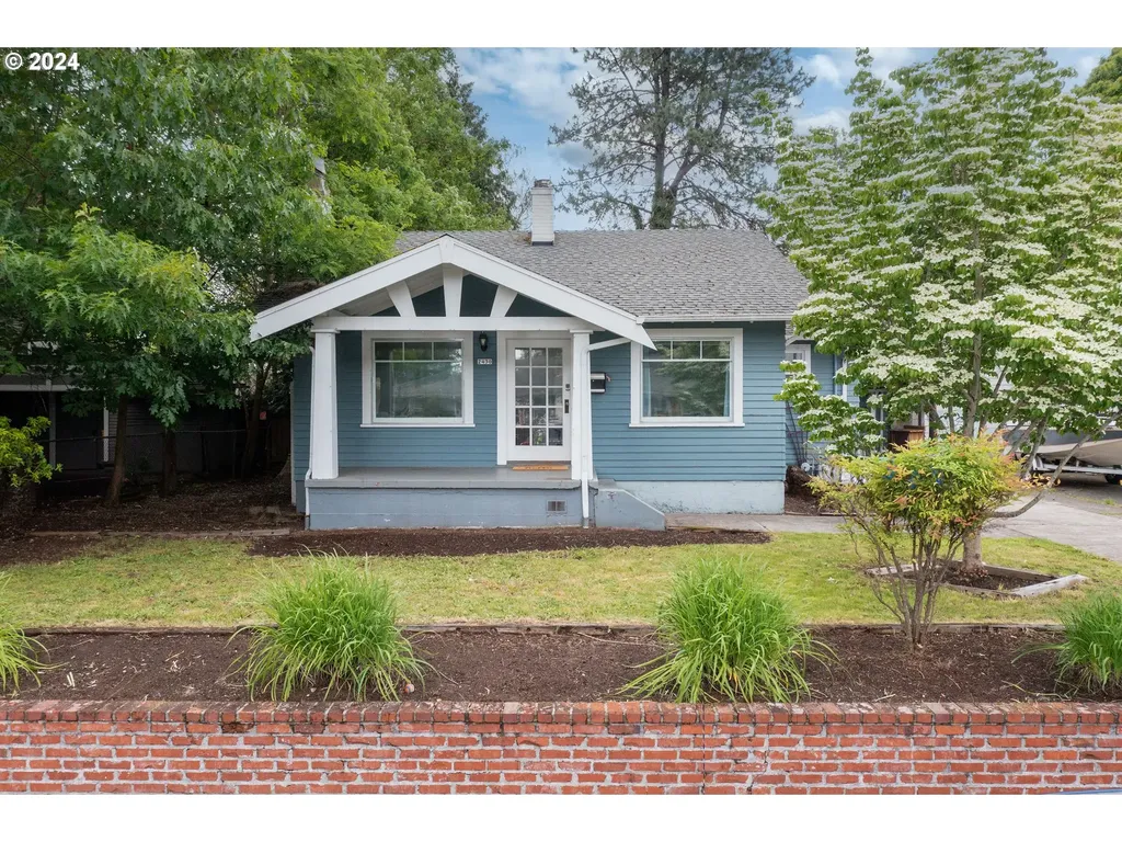 2430 Se 67th Avenue Portland OR 97206