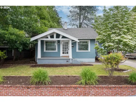 2430 Se 67th Avenue Portland OR 97206