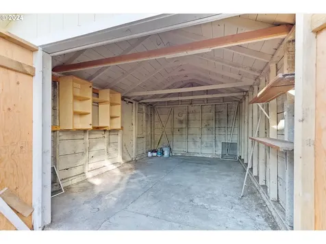 925 NE 72nd Avenue Portland OR 97213