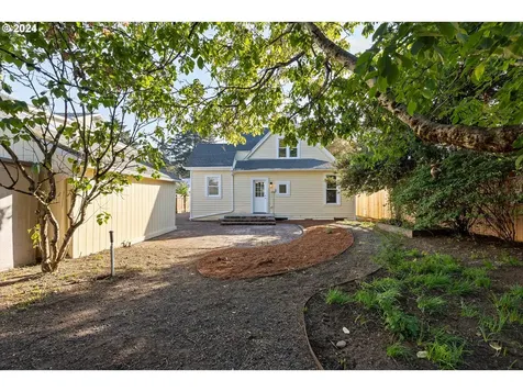 925 NE 72nd Avenue Portland OR 97213