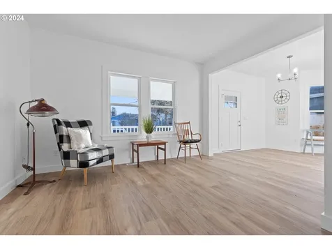 925 NE 72nd Avenue Portland OR 97213