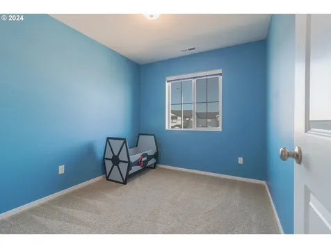 4782 Navigation Avenue NE Salem OR 97305