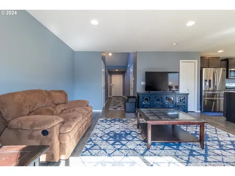 4782 Navigation Avenue NE Salem OR 97305