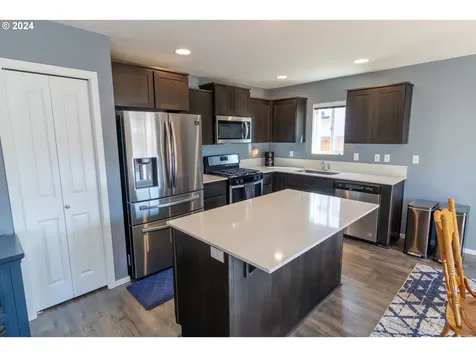 4782 Navigation Avenue NE Salem OR 97305