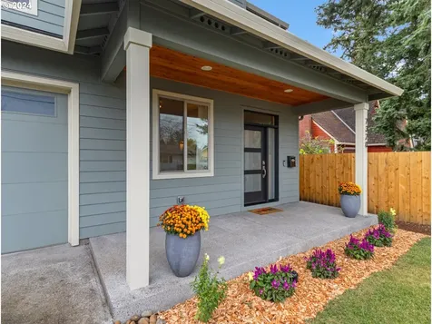 7320 SE 69th Avenue Portland OR 97206