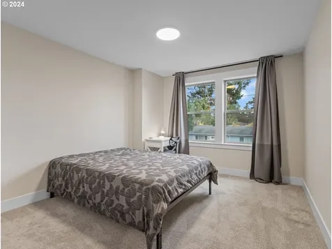 7320 SE 69th Avenue Portland OR 97206