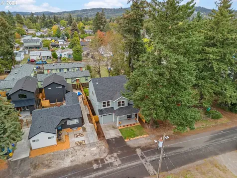 7320 SE 69th Avenue Portland OR 97206