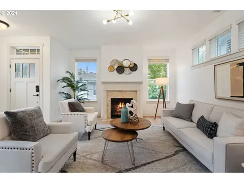 9311 SW Treble Lane Portland OR 97225