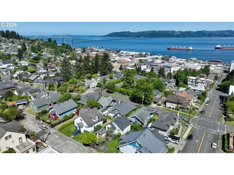 1374 Parker Place Astoria OR 97103