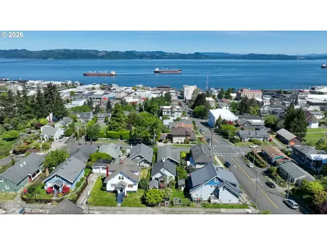 1374 Parker Place Astoria OR 97103