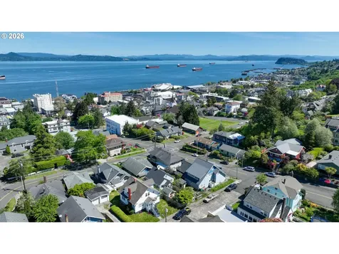 1374 Parker Place Astoria OR 97103