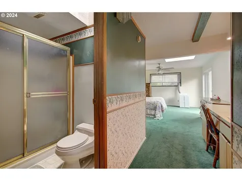 19005 Ne Hassalo Street Portland OR 97230