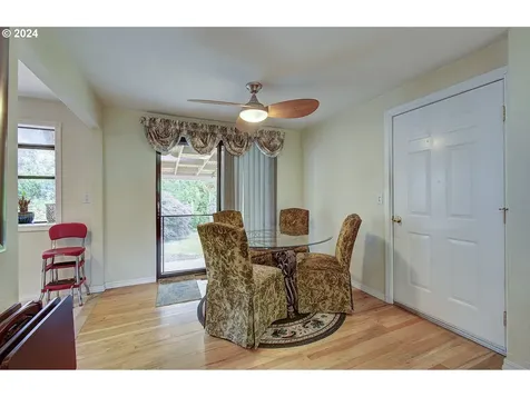 19005 Ne Hassalo Street Portland OR 97230