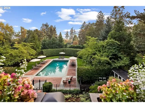 1500 S Military Road Portland OR 97219