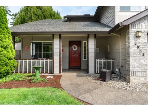 2955 NE 1st Court Hillsboro OR 97124