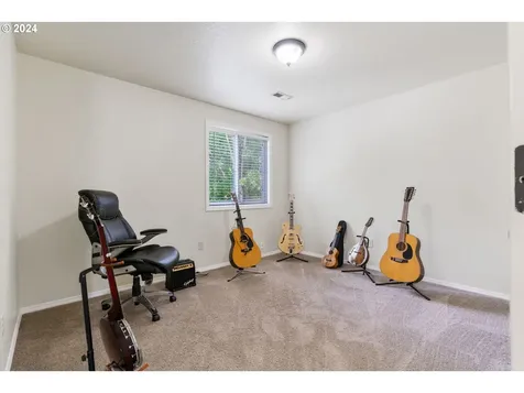 2955 NE 1st Court Hillsboro OR 97124