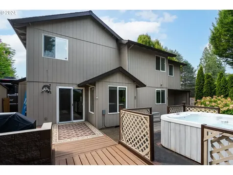 2955 NE 1st Court Hillsboro OR 97124