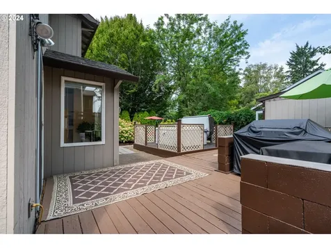2955 NE 1st Court Hillsboro OR 97124