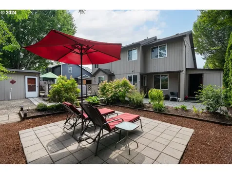 2955 NE 1st Court Hillsboro OR 97124