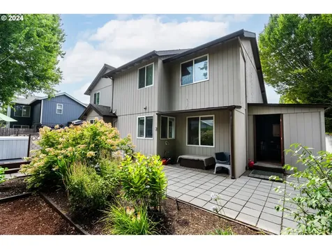2955 NE 1st Court Hillsboro OR 97124