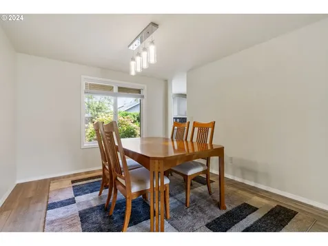 2955 NE 1st Court Hillsboro OR 97124